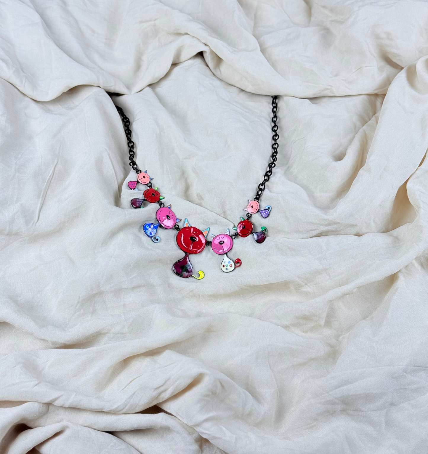 Collar Familia Gatuna Rojo