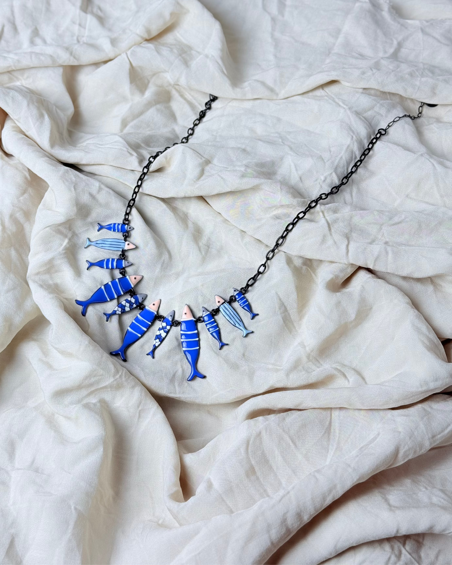 Collar Peces Azules Finos