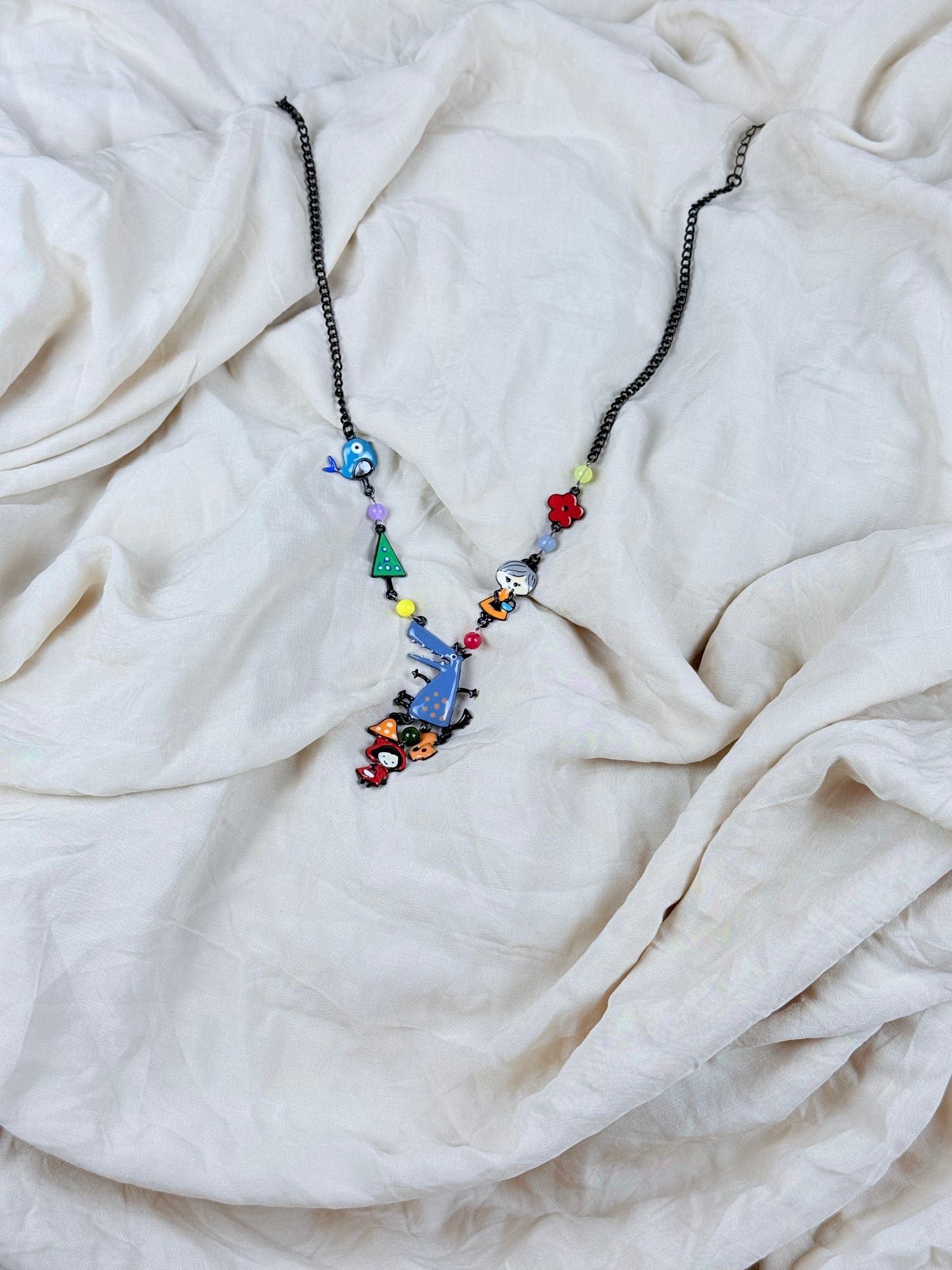 Collar Lobo Gris Caperucita