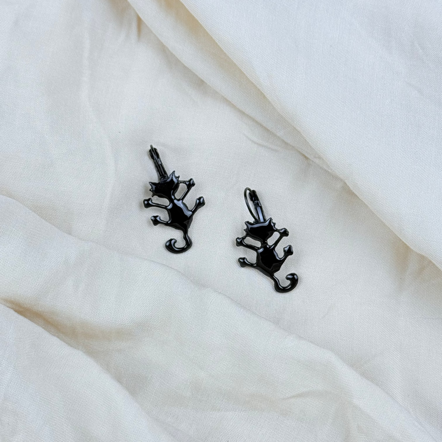 Pendientes Gato Estrellado Negro