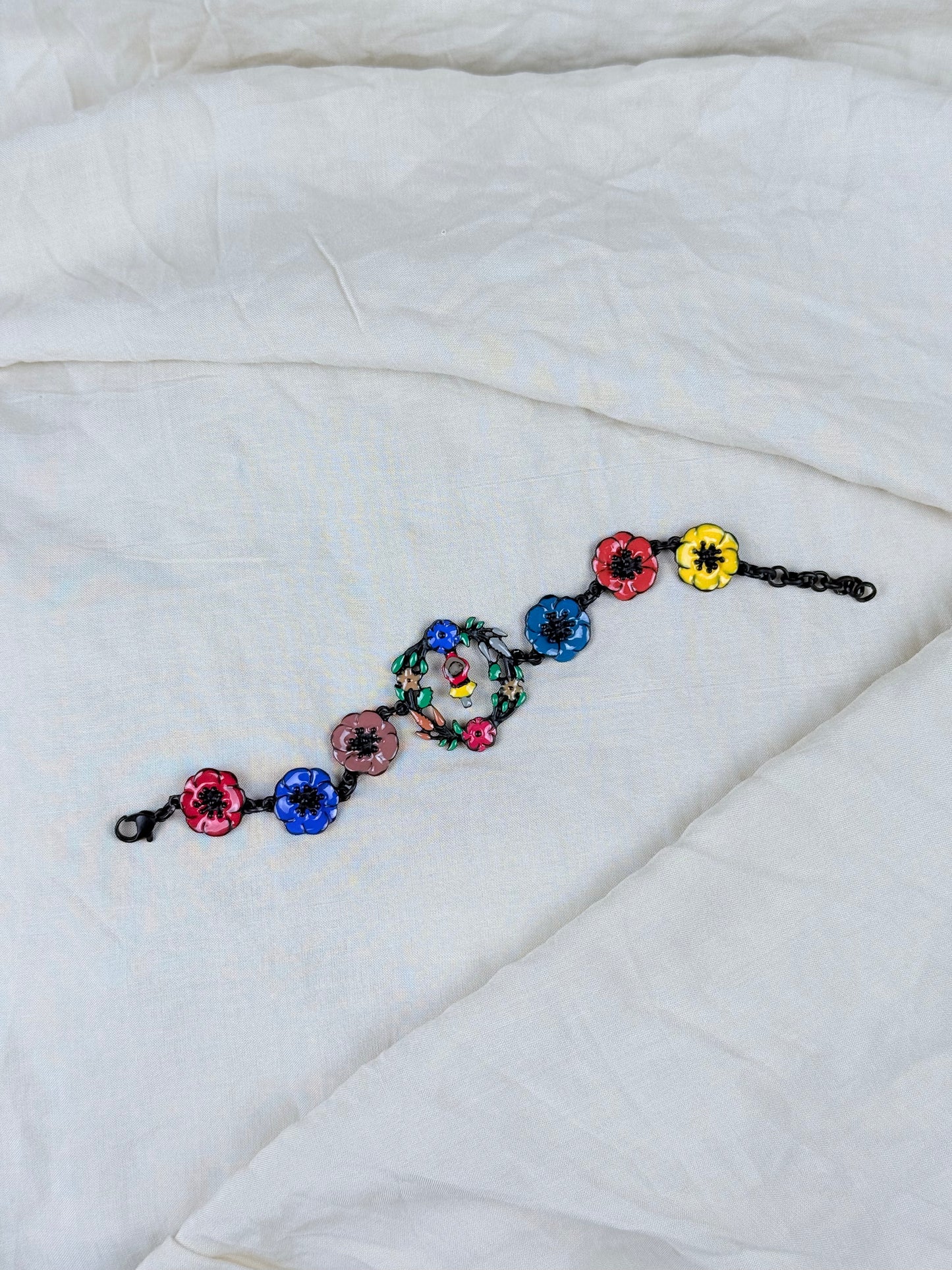 Pulsera Caperucita y el Bosque