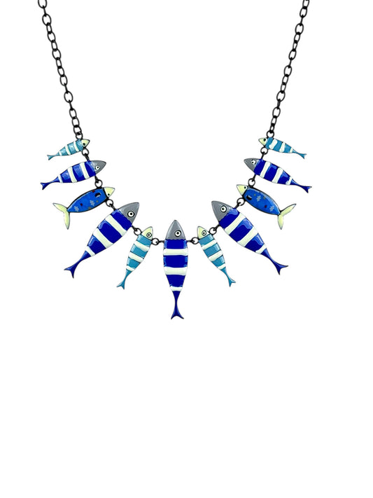 Collana di pesci blu a strisce